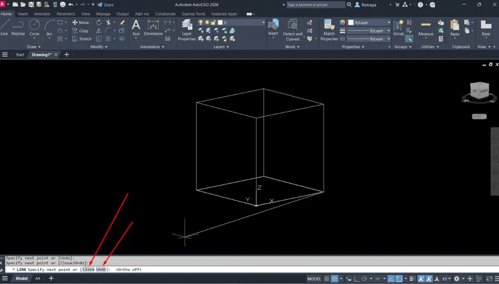 AutoCAD com linha de comando ativa mostrando opções para desfazer ou fechar um segmento durante o desenho