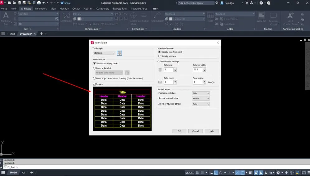 Janela de inserção de tabela no AutoCAD 2026 com visualização de estilo de célula para título, cabeçalho e dados.