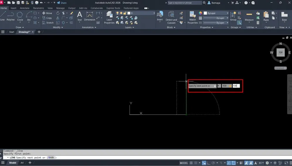 Entrada dinâmica de coordenadas absolutas no AutoCAD com valores 100,100 sendo digitados para definir o próximo ponto.